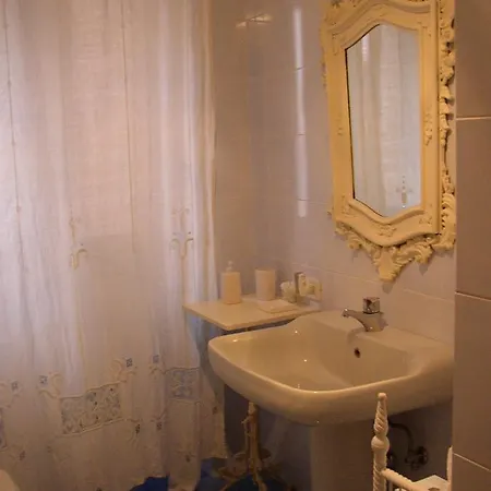 Panzió Deco *