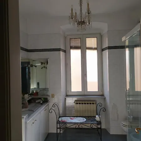 Deco *